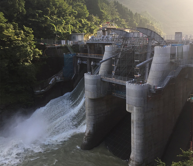 山須原発電所ダム