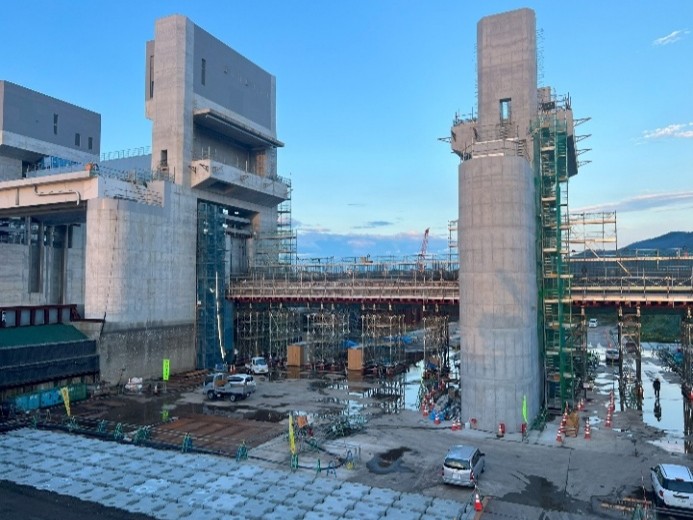 閉伊川水門設備工事